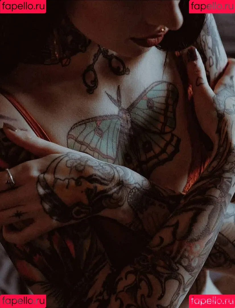 Alina Benson/Alinabnsn Onlyfans Photo Gallery 