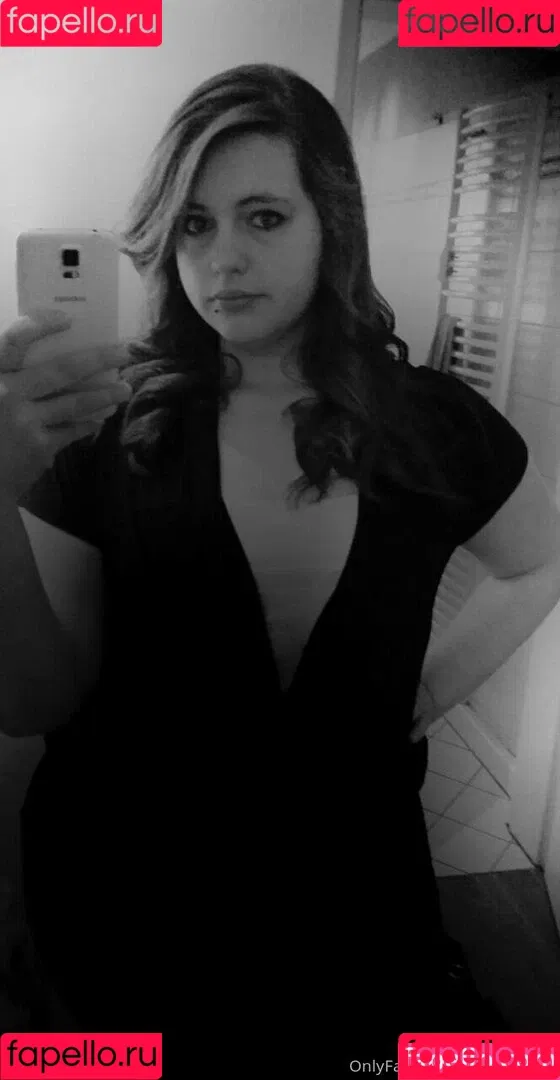 crazy_curvy_melii Onlyfans Photo Gallery 