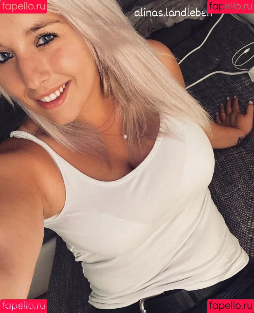 Alinas Landleben Onlyfans Photo Gallery 