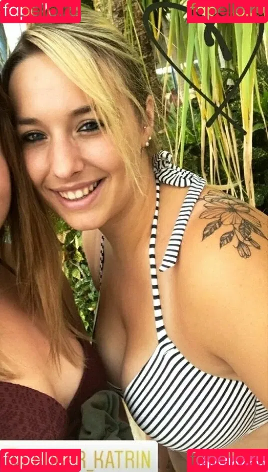 Alinas Landleben Onlyfans Photo Gallery 