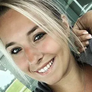 Alinas Landleben Onlyfans Photo Gallery 