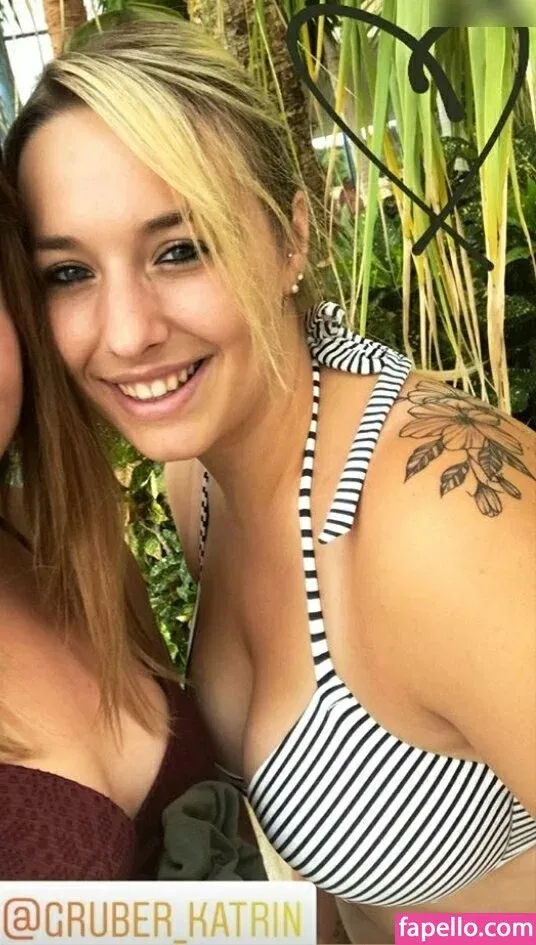 Alinas Landleben Onlyfans Photo Gallery 