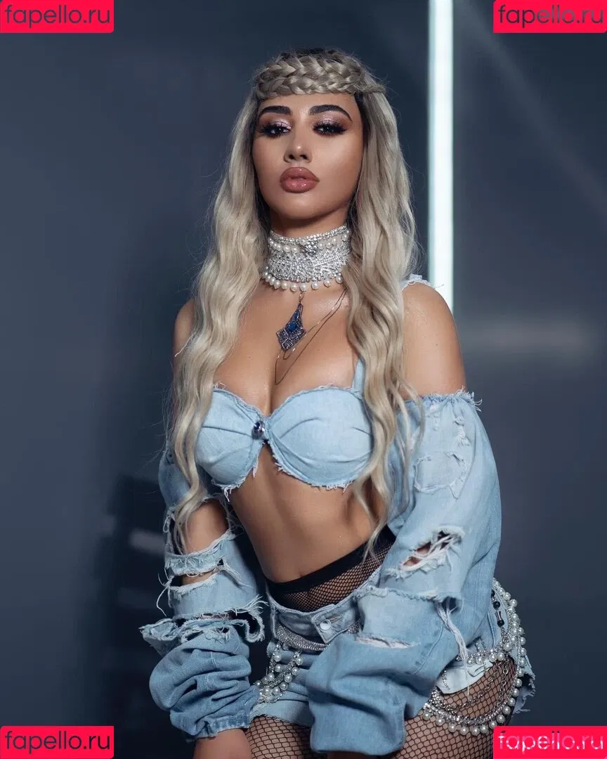 melinda ademi Onlyfans Photo Gallery 