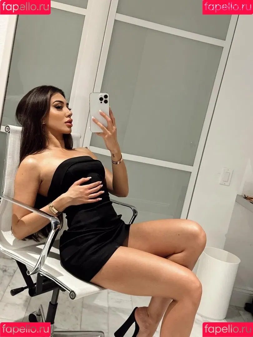 melinda ademi Onlyfans Photo Gallery 