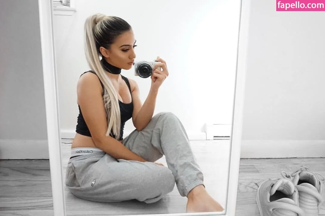 melinda ademi Onlyfans Photo Gallery 