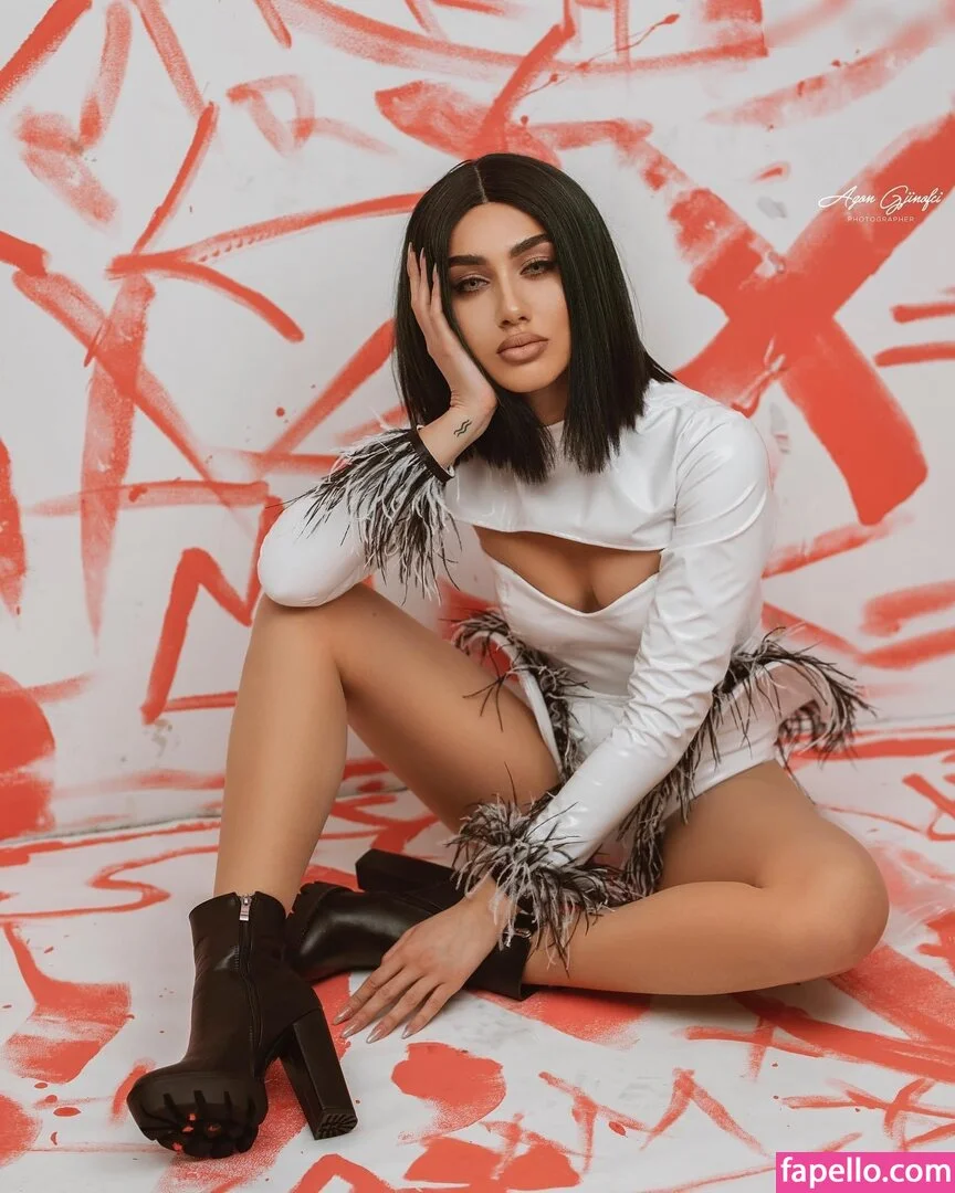 melinda ademi Onlyfans Photo Gallery 