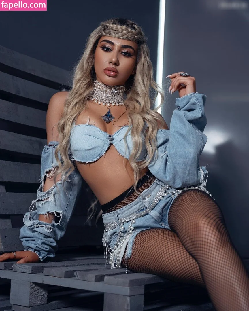 melinda ademi Onlyfans Photo Gallery 