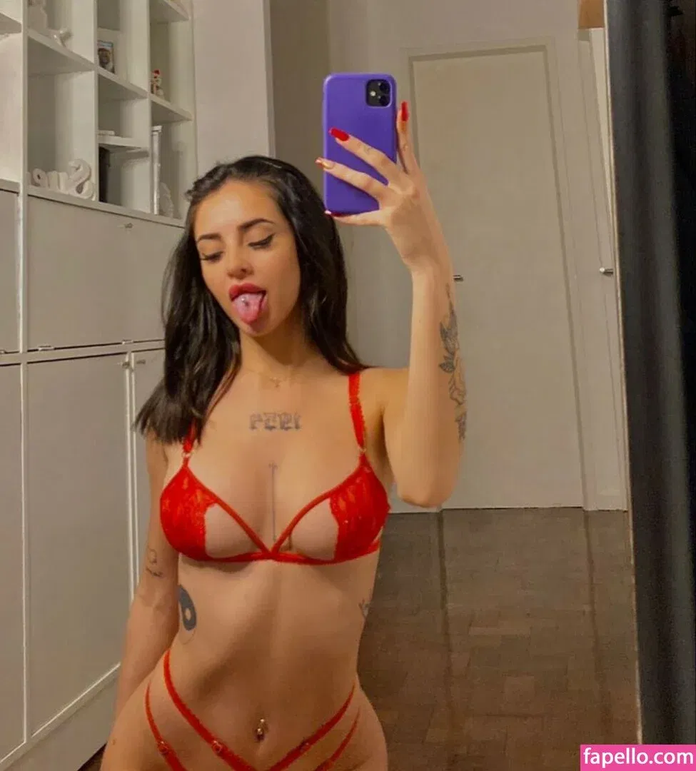 candevillegas Onlyfans Photo Gallery 