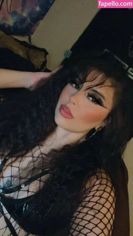 TiestaBluestone Onlyfans Photo Gallery 