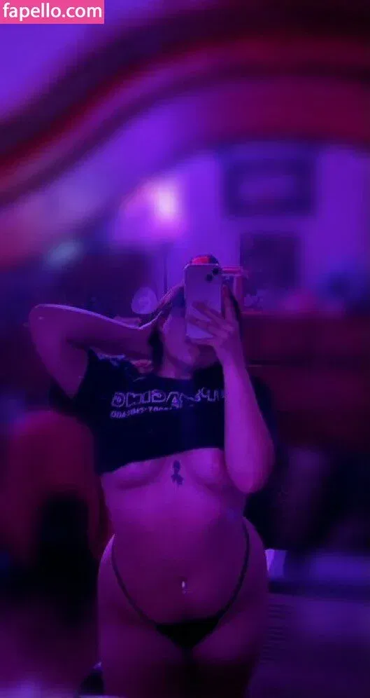 TiestaBluestone Onlyfans Photo Gallery 