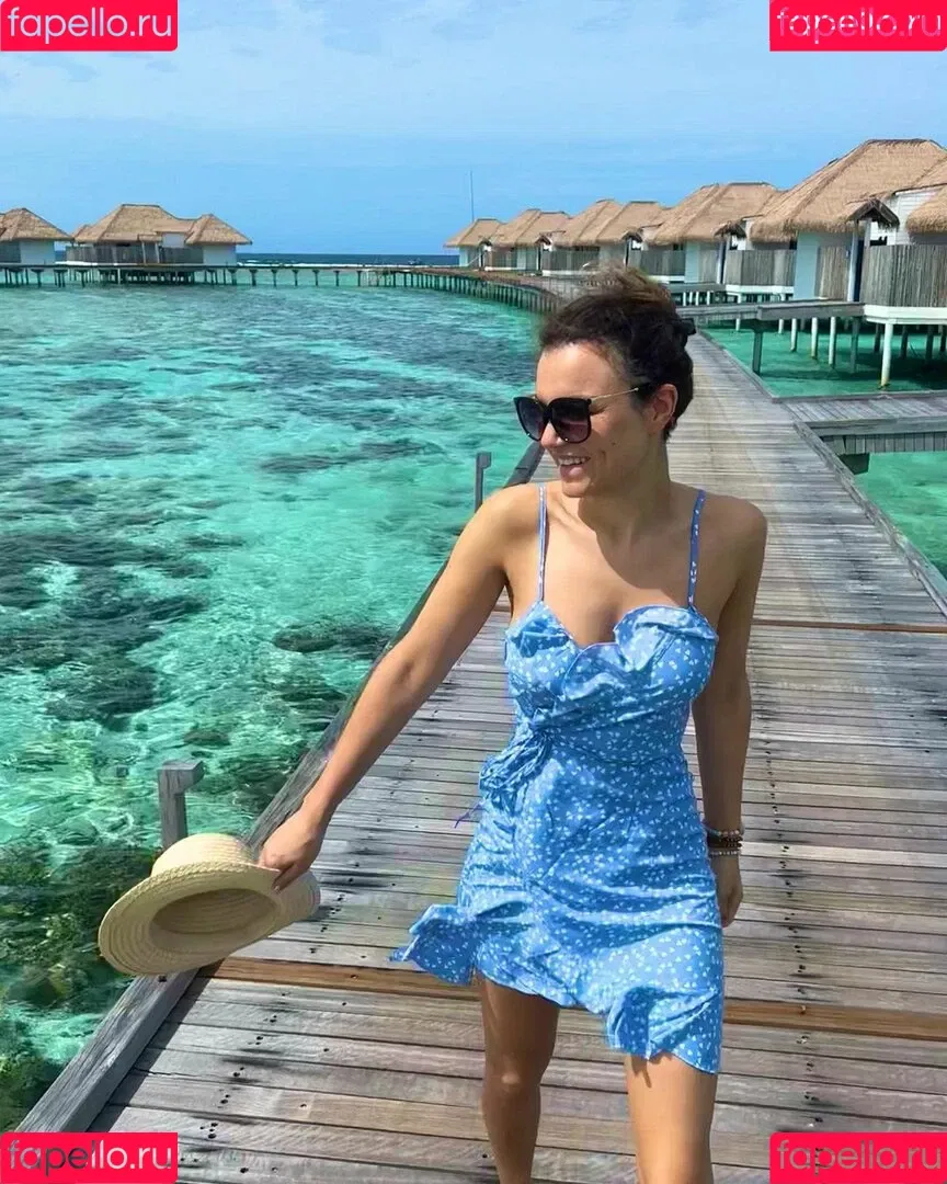 Samantha Barks Onlyfans Photo Gallery 