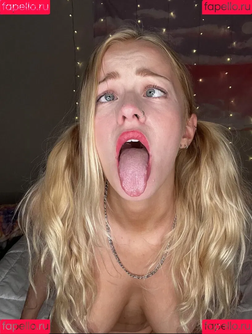 Chloe Cream Onlyfans Photo Gallery 