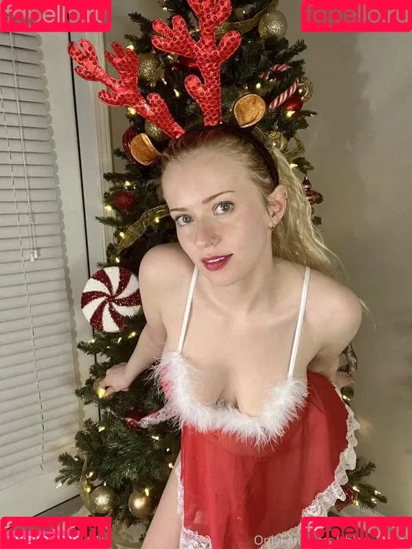 Chloe Cream Onlyfans Photo Gallery 