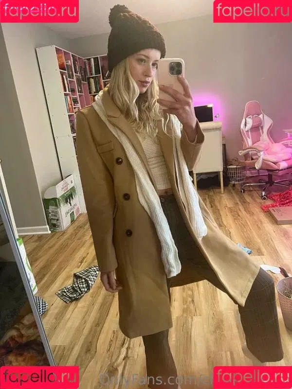 Chloe Cream Onlyfans Photo Gallery 