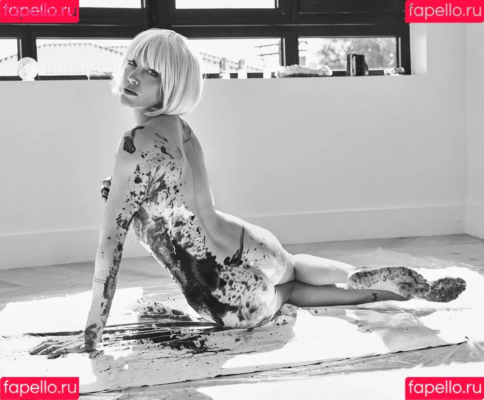 Katie Cassidy Onlyfans Photo Gallery 