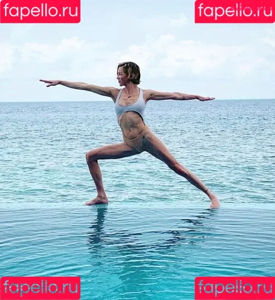Katie Cassidy Onlyfans Photo Gallery 
