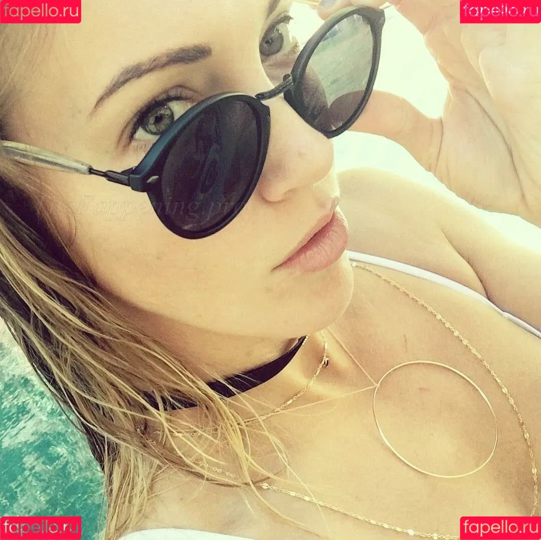 Katie Cassidy Onlyfans Photo Gallery 