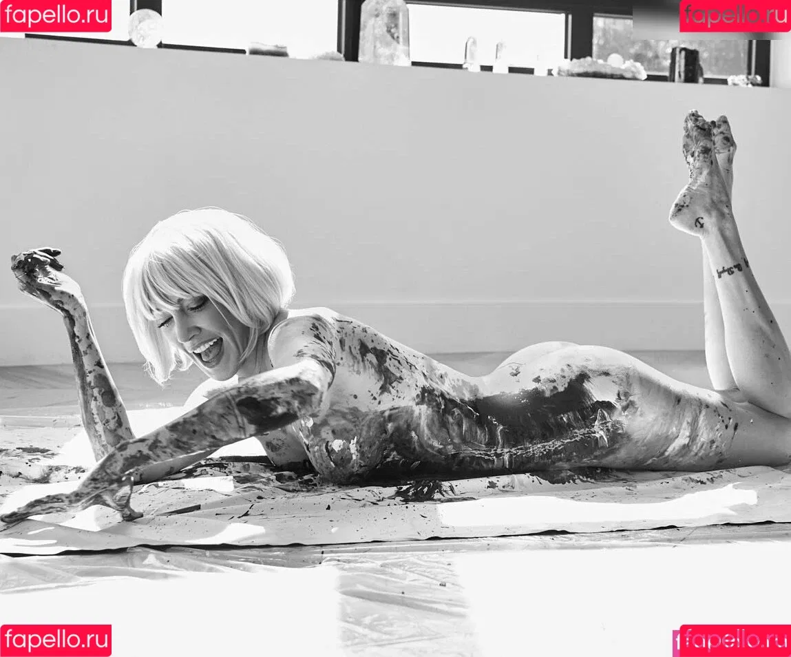 Katie Cassidy Onlyfans Photo Gallery 