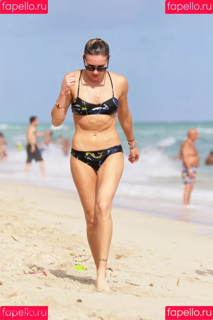 Katie Cassidy Onlyfans Photo Gallery 