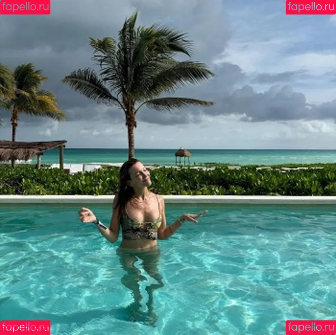 Katie Cassidy Onlyfans Photo Gallery 