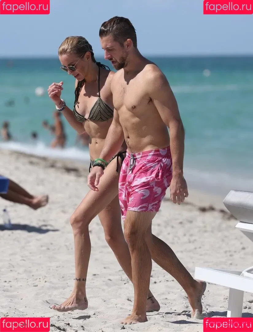 Katie Cassidy Onlyfans Photo Gallery 