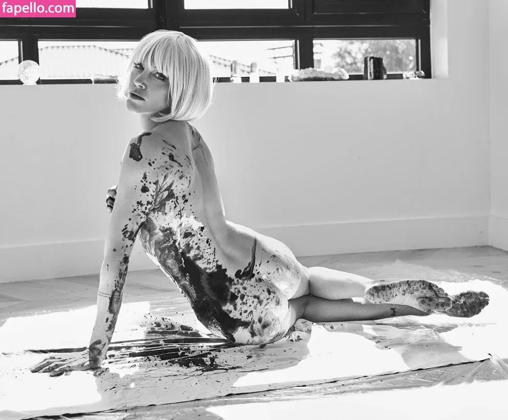 Katie Cassidy Onlyfans Photo Gallery 