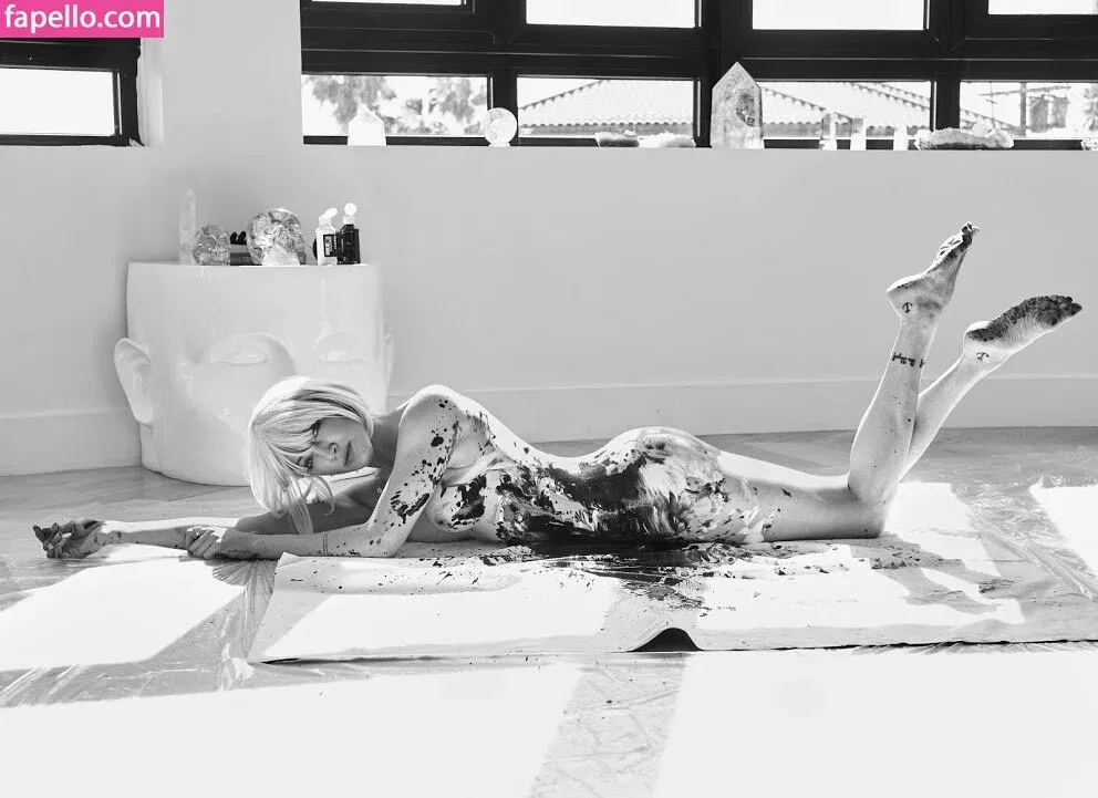 Katie Cassidy Onlyfans Photo Gallery 