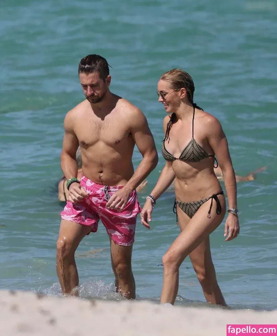 Katie Cassidy Onlyfans Photo Gallery 