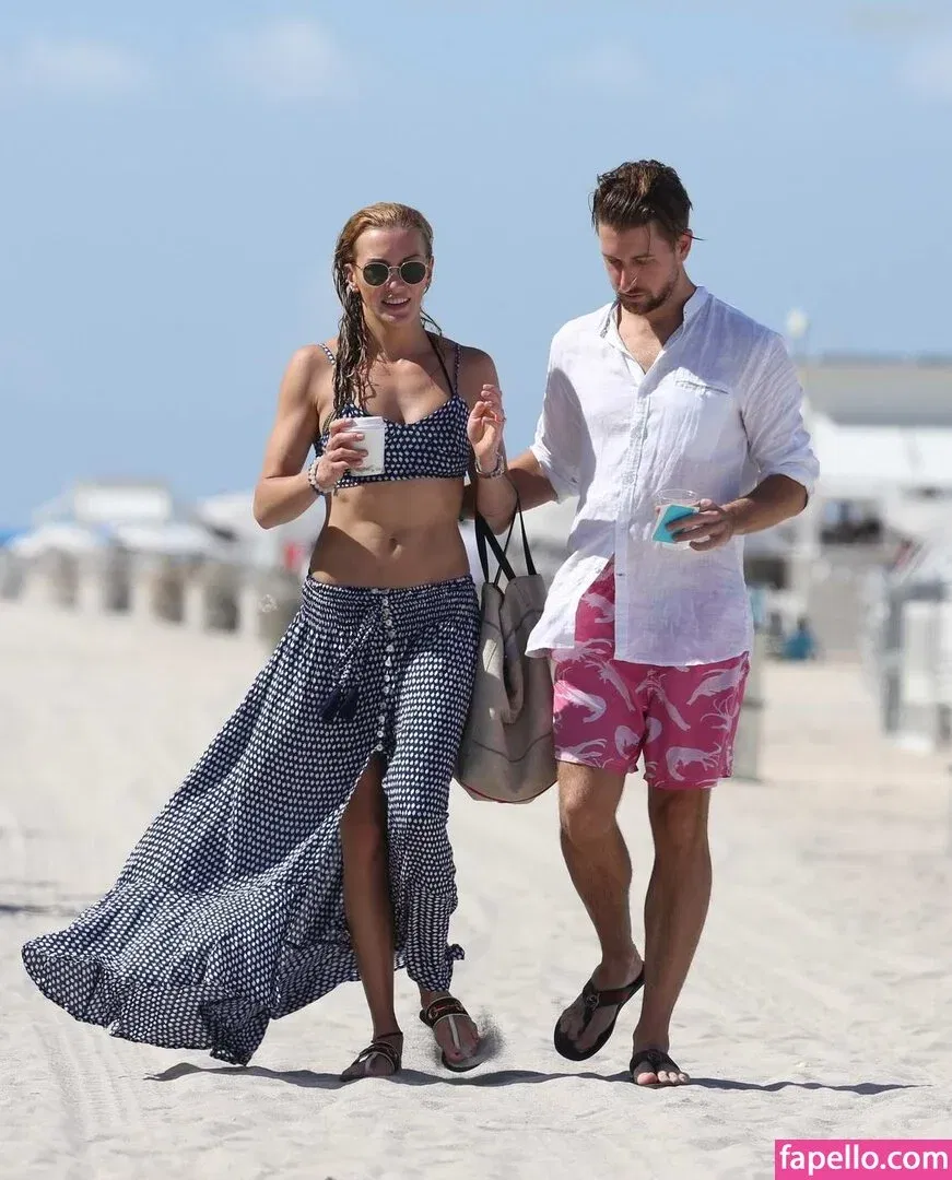 Katie Cassidy Onlyfans Photo Gallery 