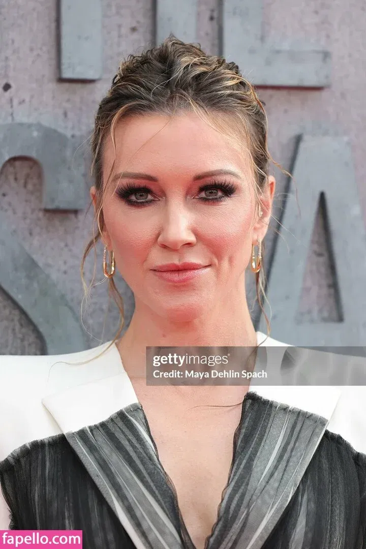 Katie Cassidy Onlyfans Photo Gallery 