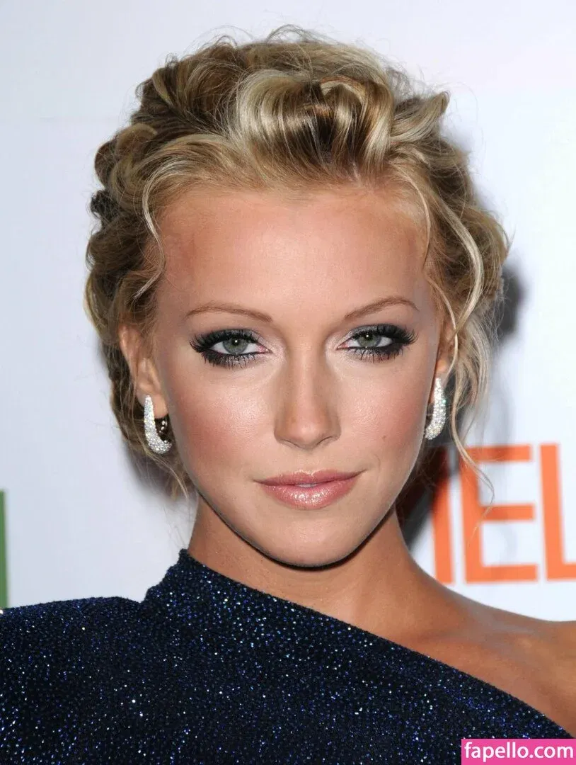 Katie Cassidy Onlyfans Photo Gallery 