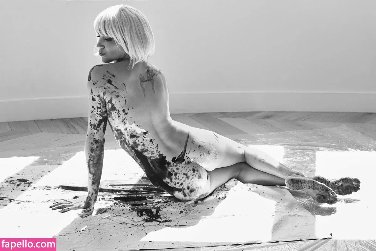 Katie Cassidy Onlyfans Photo Gallery 