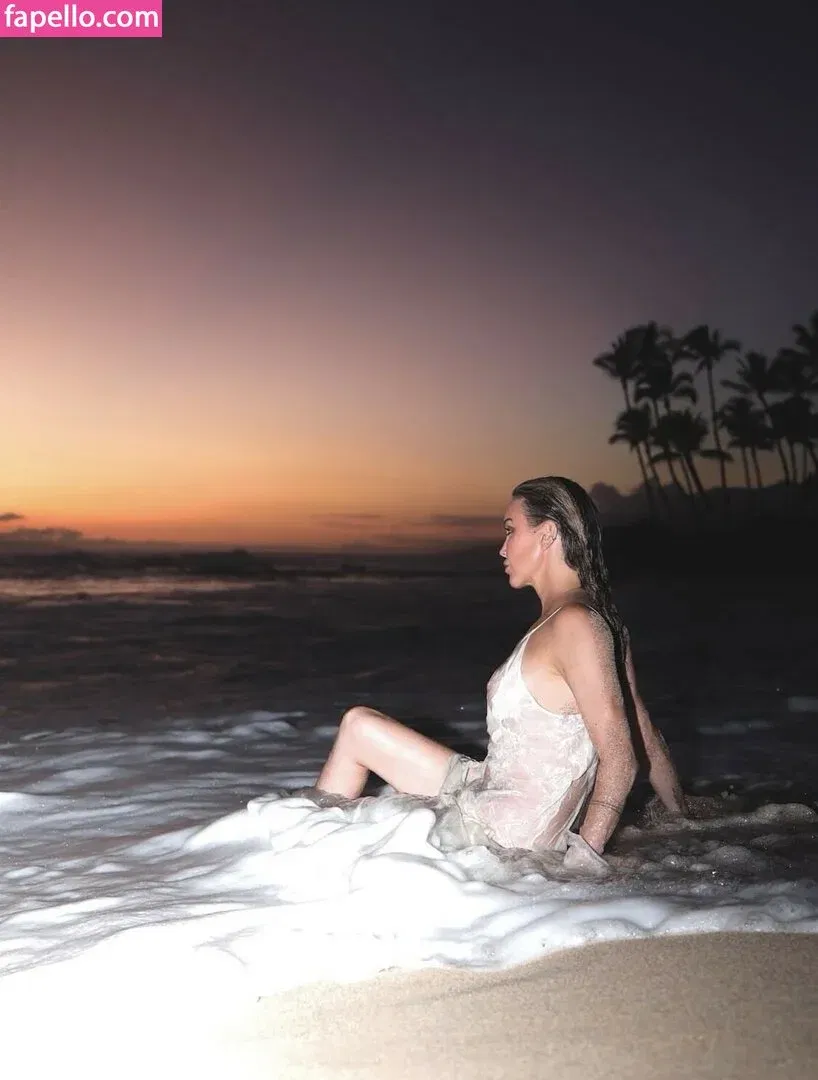 Katie Cassidy Onlyfans Photo Gallery 