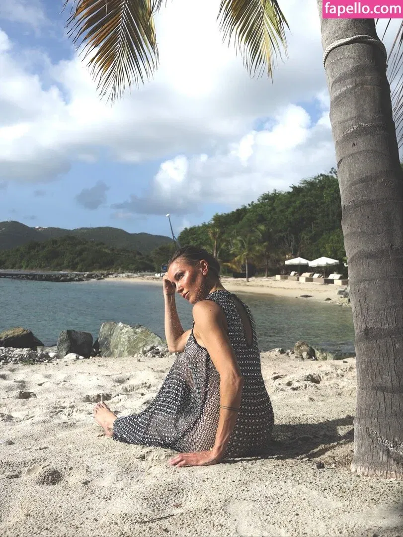 Katie Cassidy Onlyfans Photo Gallery 