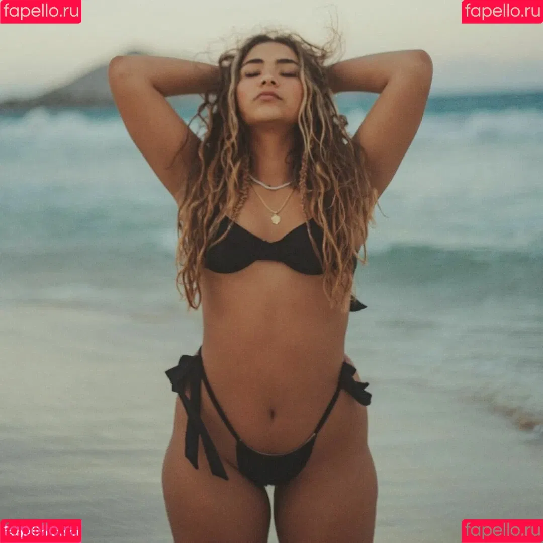 Sienna Mae Gomez Onlyfans Photo Gallery 