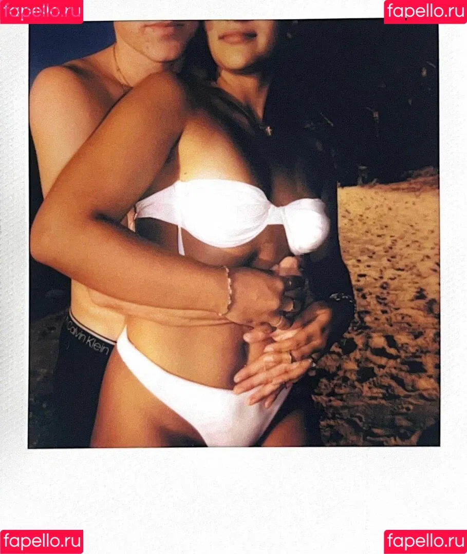 Sienna Mae Gomez Onlyfans Photo Gallery 