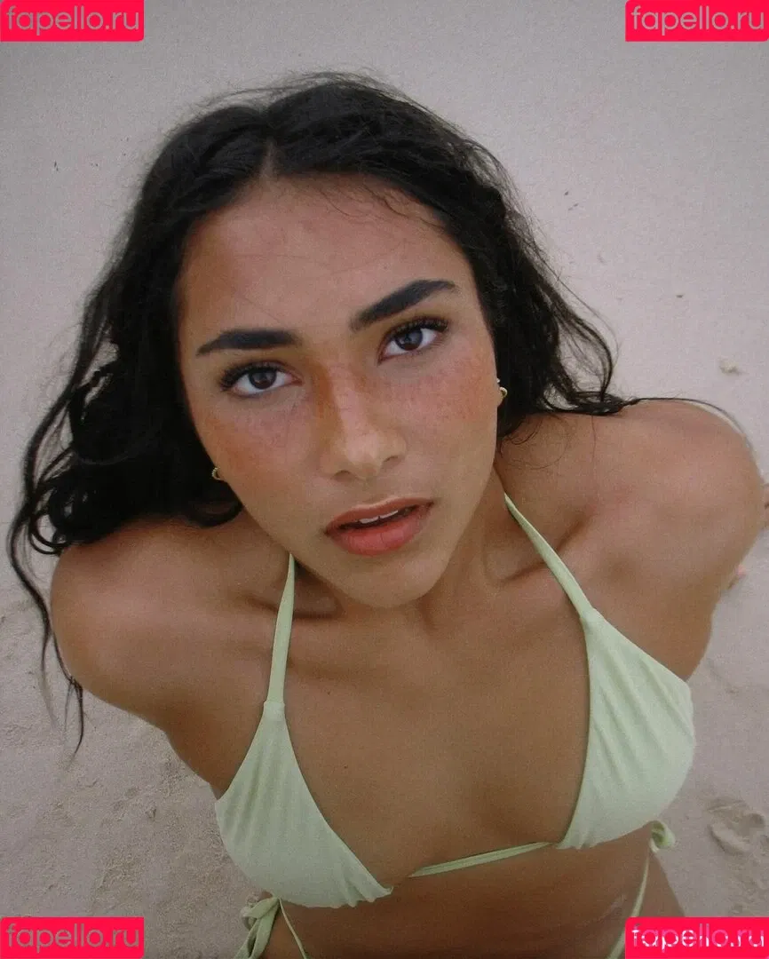 Sienna Mae Gomez Onlyfans Photo Gallery 