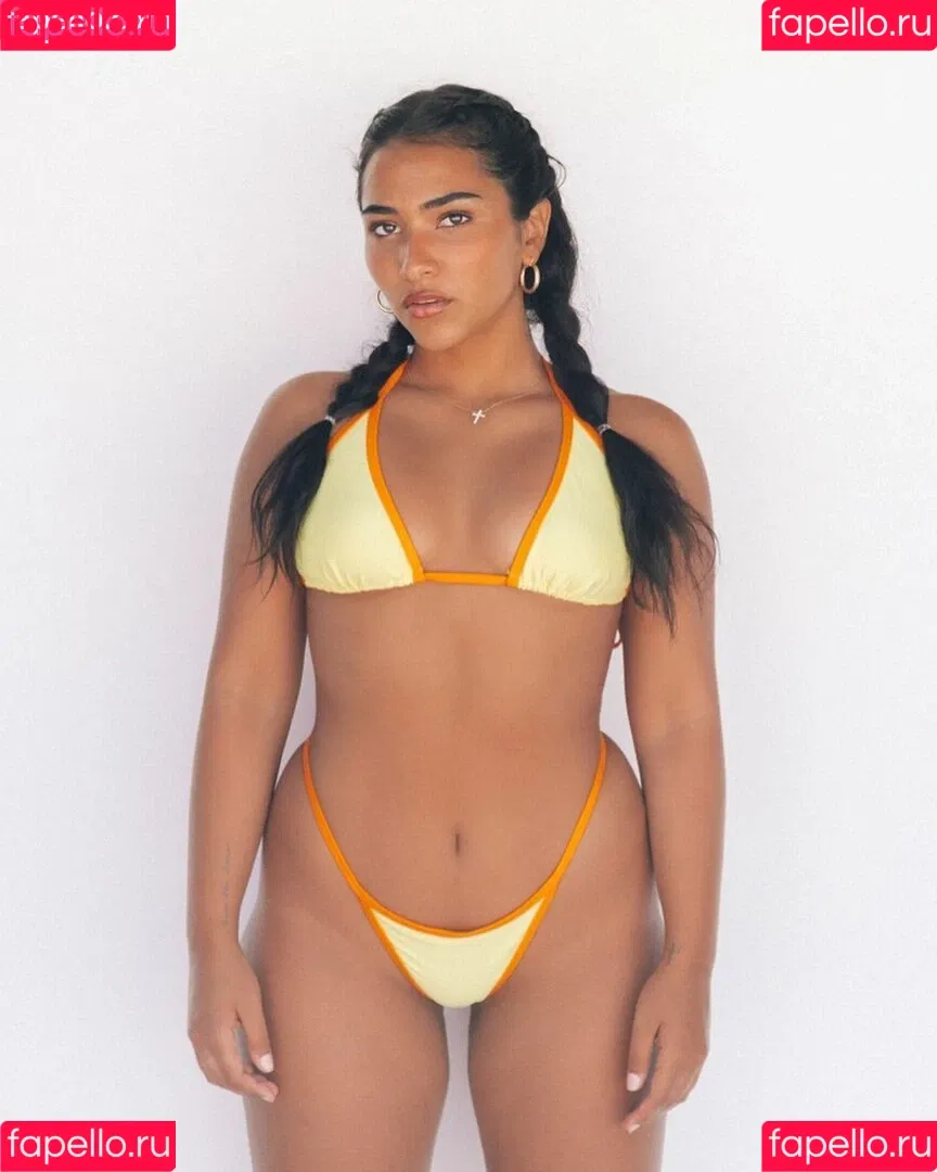 Sienna Mae Gomez Onlyfans Photo Gallery 