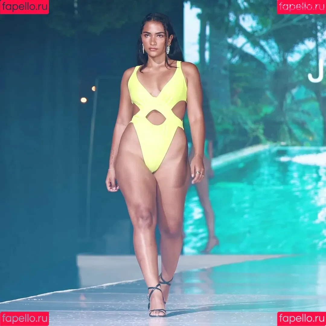 Sienna Mae Gomez Onlyfans Photo Gallery 