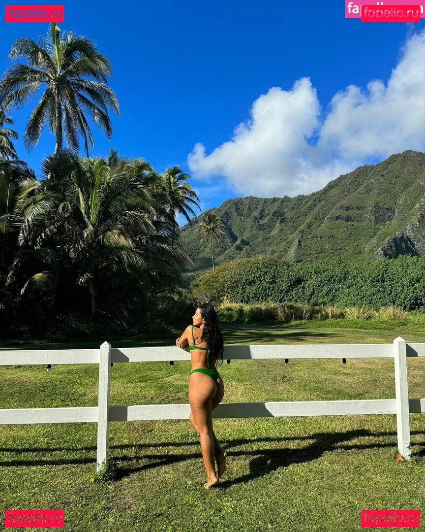 Sienna Mae Gomez Onlyfans Photo Gallery 