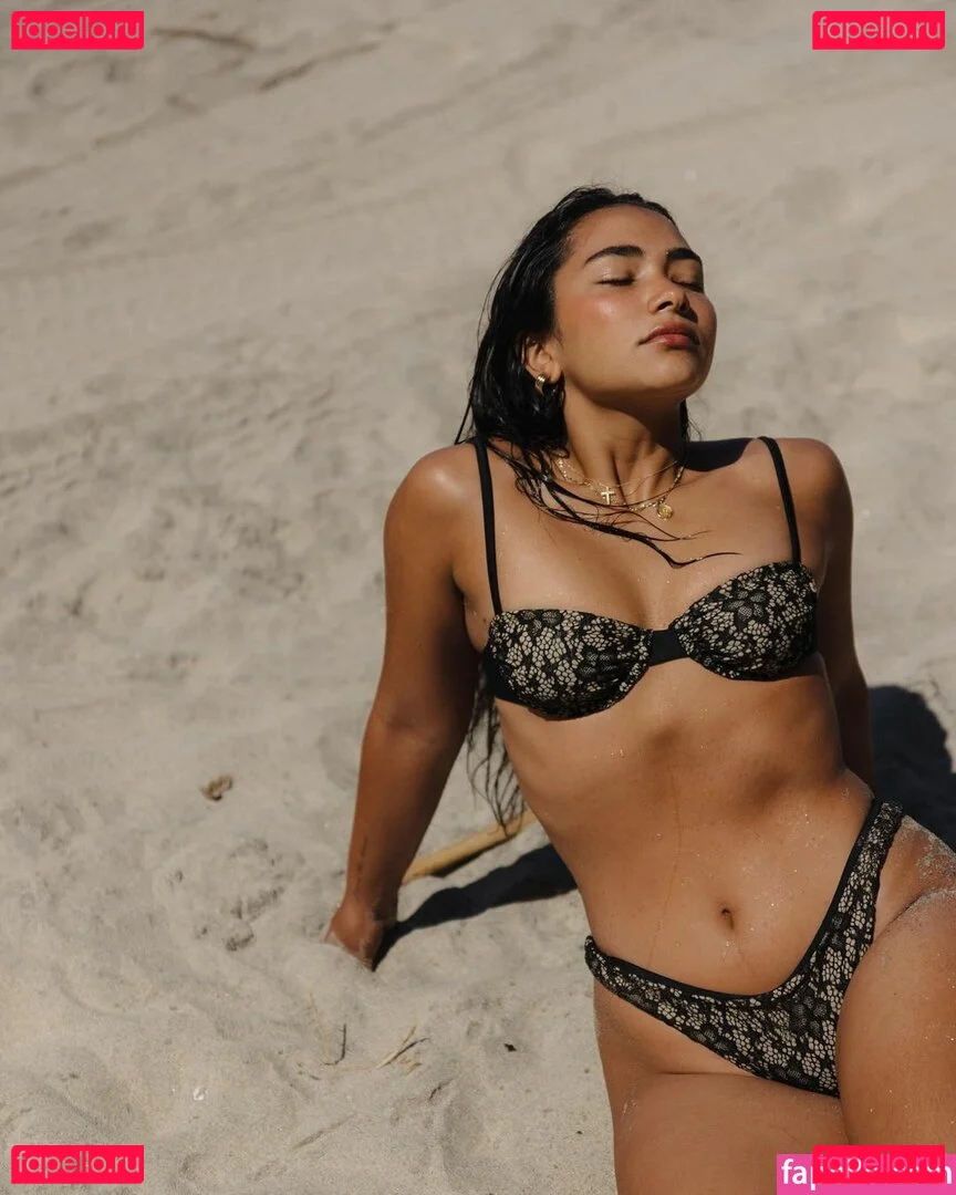 Sienna Mae Gomez Onlyfans Photo Gallery 