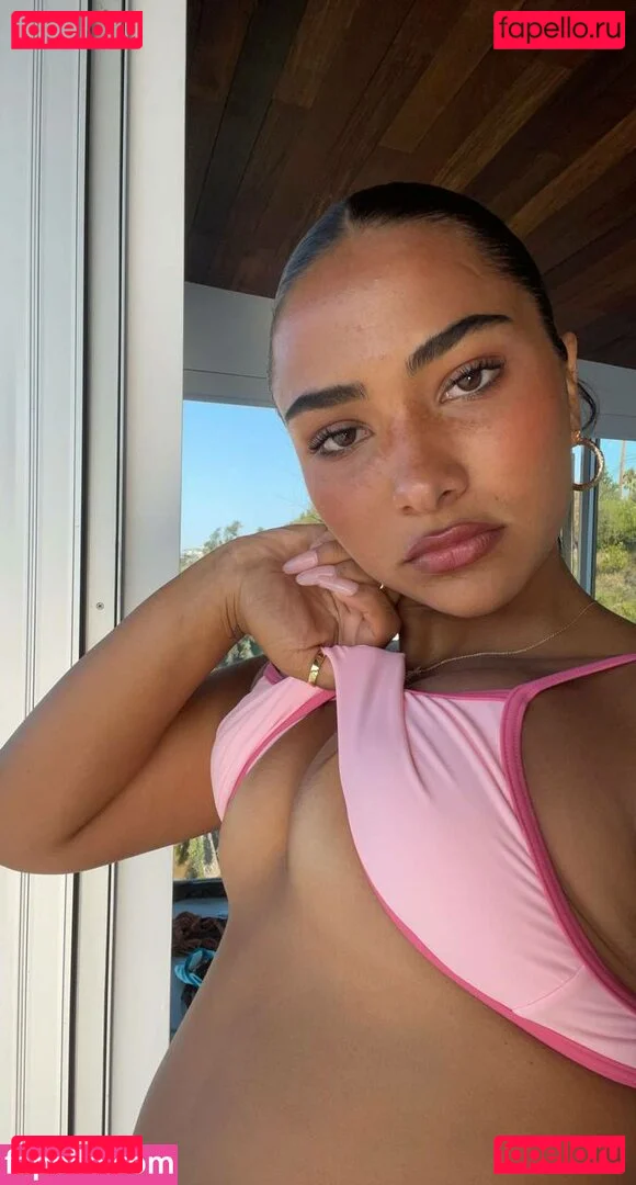 Sienna Mae Gomez Onlyfans Photo Gallery 