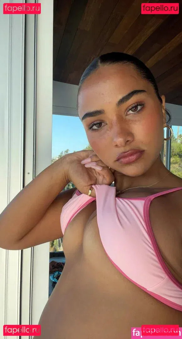 Sienna Mae Gomez Onlyfans Photo Gallery 