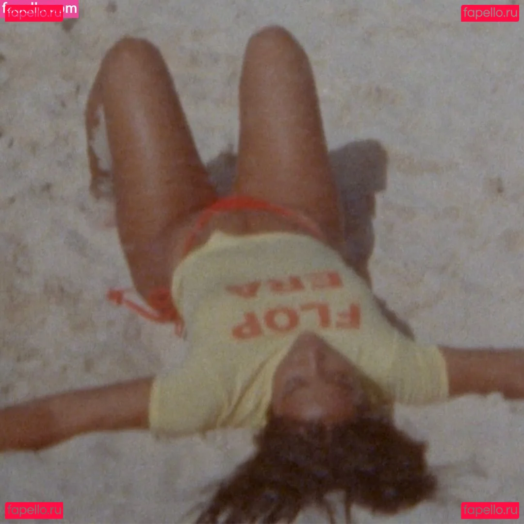 Sienna Mae Gomez Onlyfans Photo Gallery 