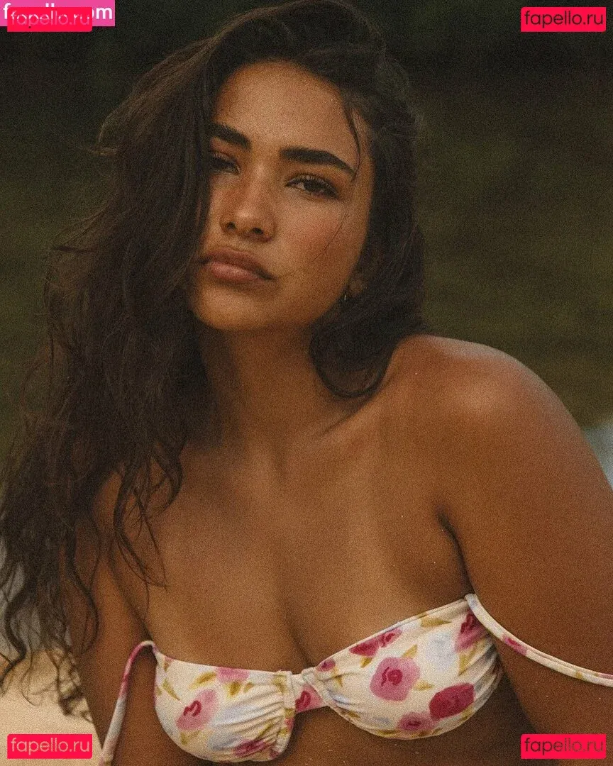 Sienna Mae Gomez Onlyfans Photo Gallery 