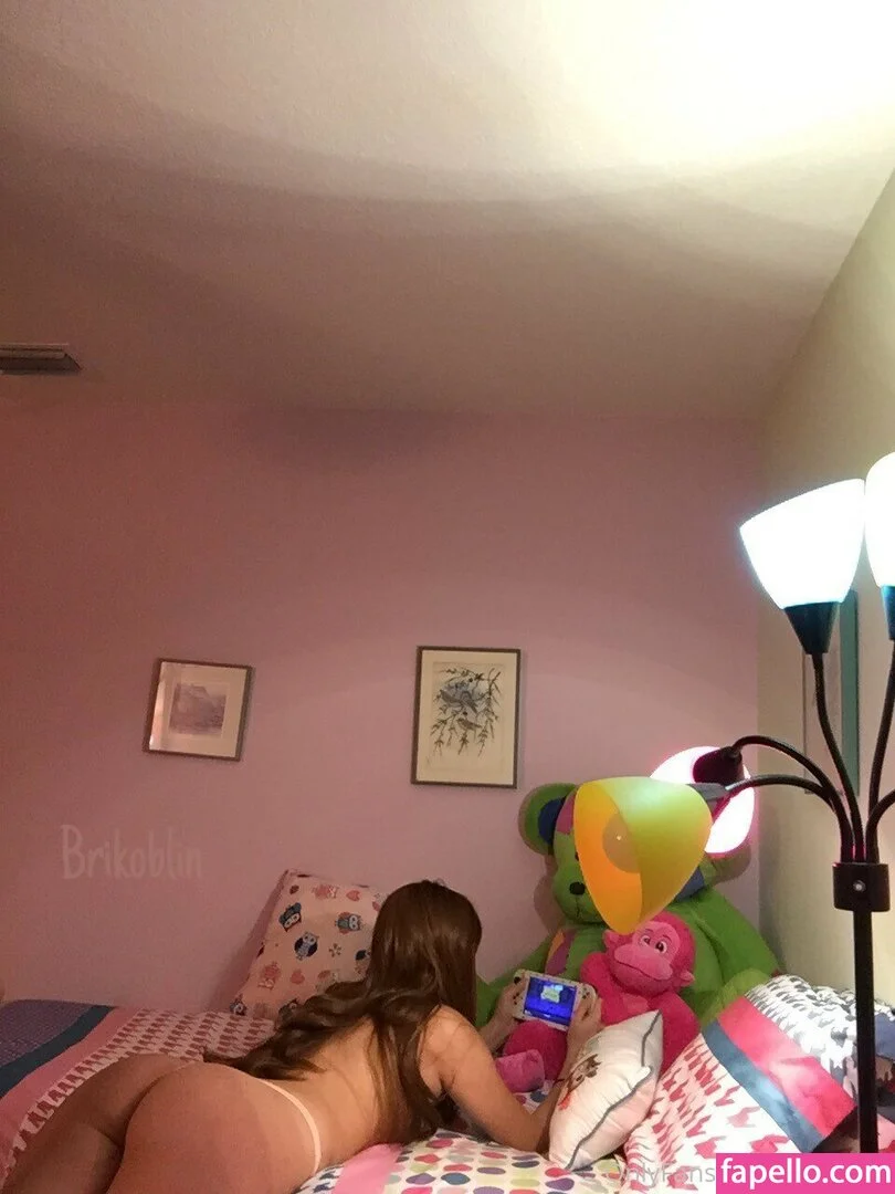 brikoblin Onlyfans Photo Gallery 