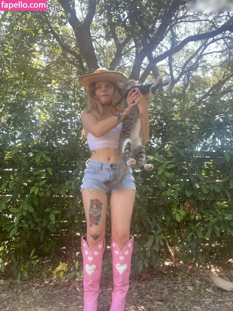 Skylar Valentine Onlyfans Photo Gallery 