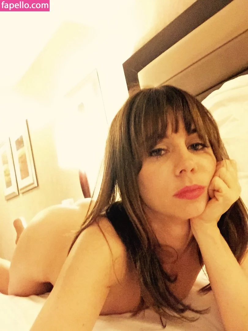 Natasha Leggero Onlyfans Photo Gallery 
