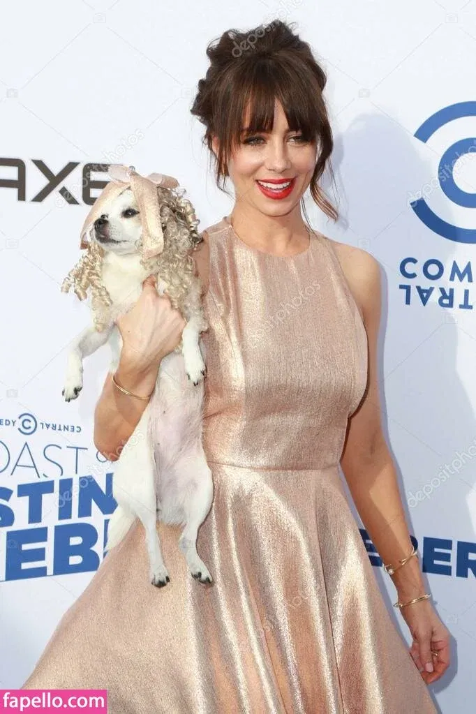 Natasha Leggero Onlyfans Photo Gallery 