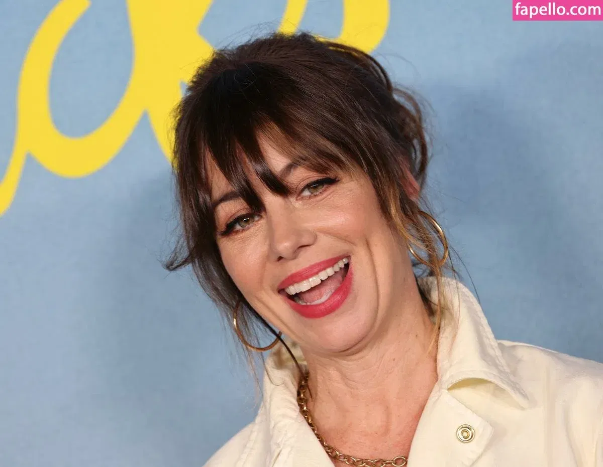 Natasha Leggero Onlyfans Photo Gallery 